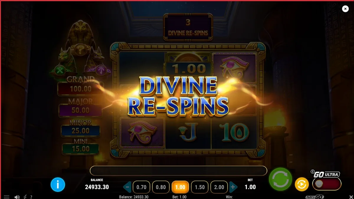Interface de jogo do slot Temple of Three com temática egípcia e estátuas de divindades